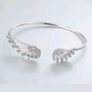 Silver Plated Angel Wing Bracelet NEW